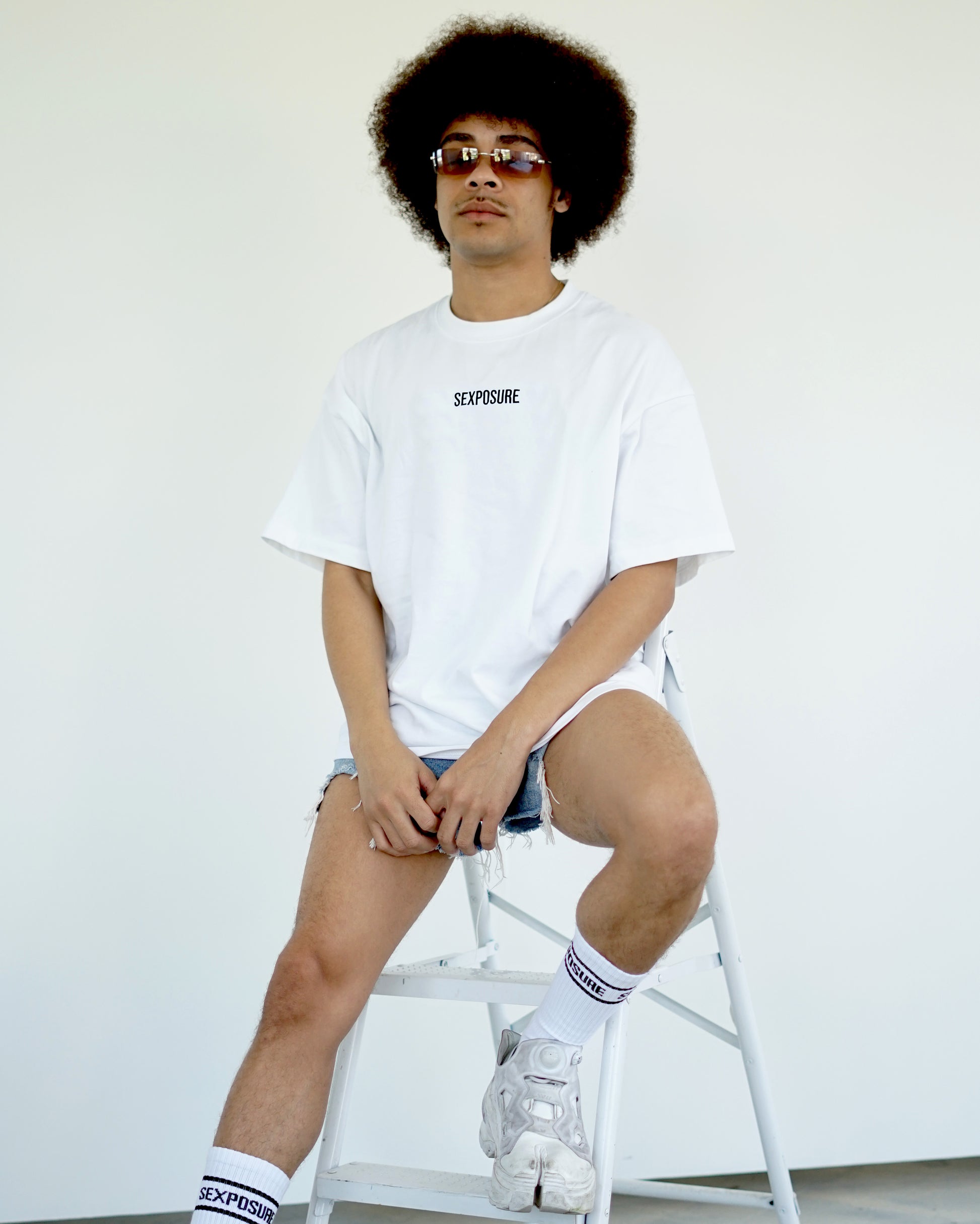 Comfortable oversized cotton T-shirt for everyday wear.